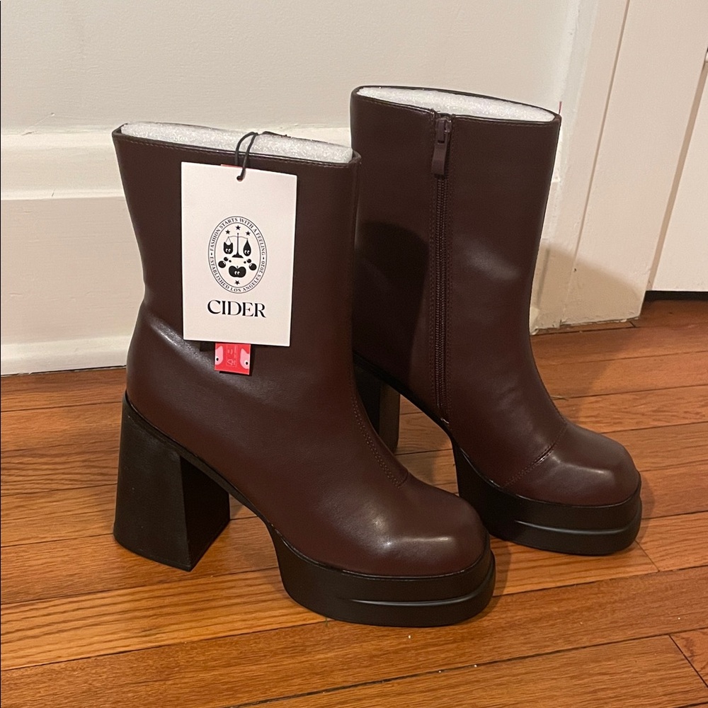 Never been worn: Cider burgundy  Heeled Boots